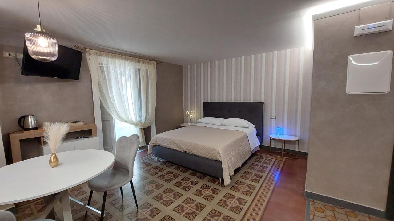 I 3 Principi, Garibaldi Suites Катания Екстериор снимка